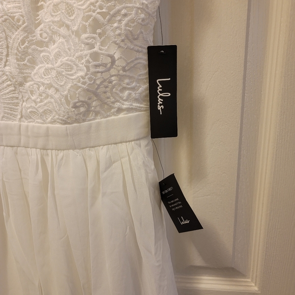 Nwt Lulu's white skater dress - Picture 2 of 4